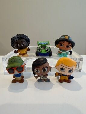 New Set of 6 Series 12 PIXEL PERFECT Disney Doorables - Jasmine, RC Car